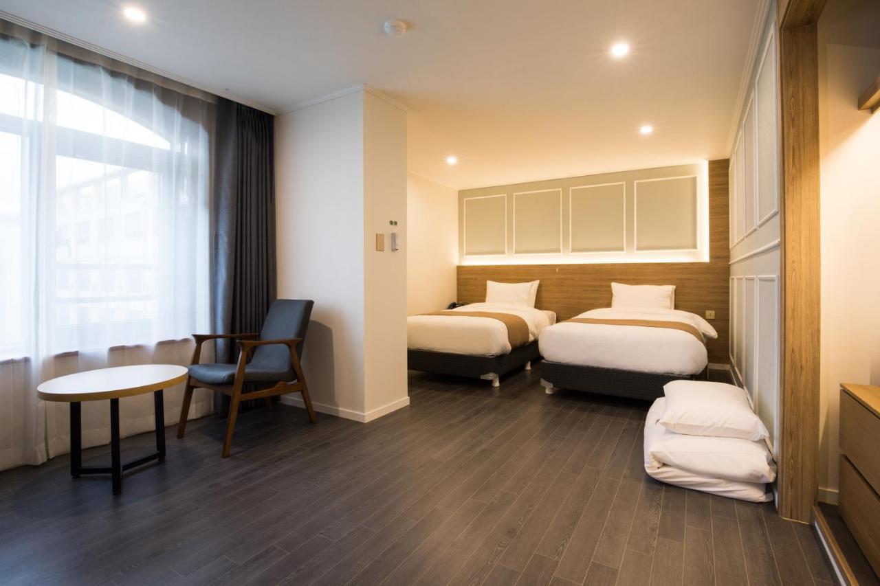 Casaloma Hotel Seogwipo Zewnętrze zdjęcie