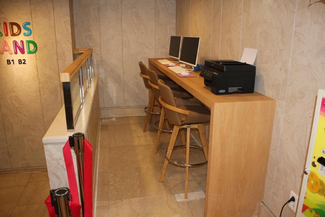 Casaloma Hotel Seogwipo Zewnętrze zdjęcie