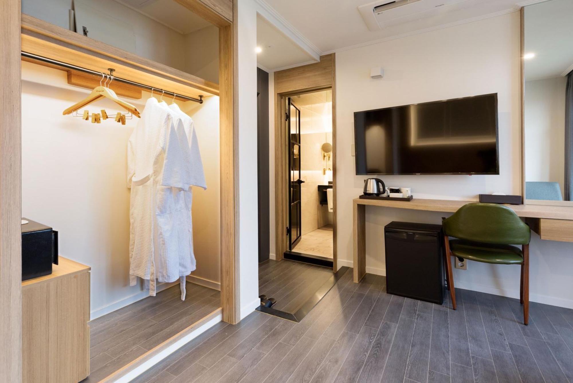 Casaloma Hotel Seogwipo Zewnętrze zdjęcie