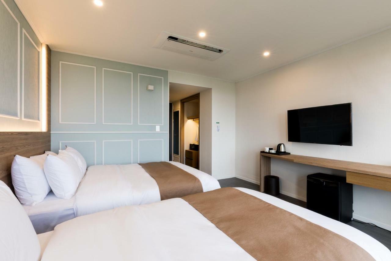 Casaloma Hotel Seogwipo Zewnętrze zdjęcie