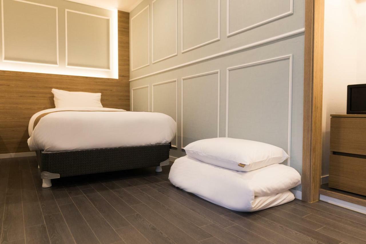 Casaloma Hotel Seogwipo Zewnętrze zdjęcie