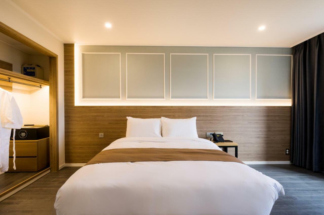 Casaloma Hotel Seogwipo Zewnętrze zdjęcie